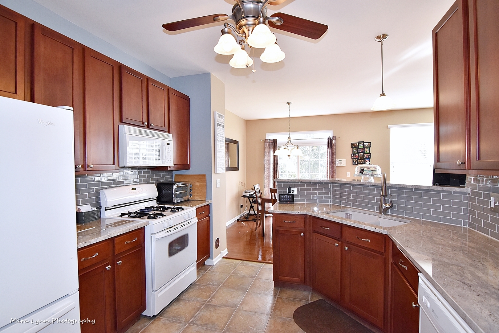 1951 Crestview Circle Romeoville, IL 60446 - Photo 9 of 34