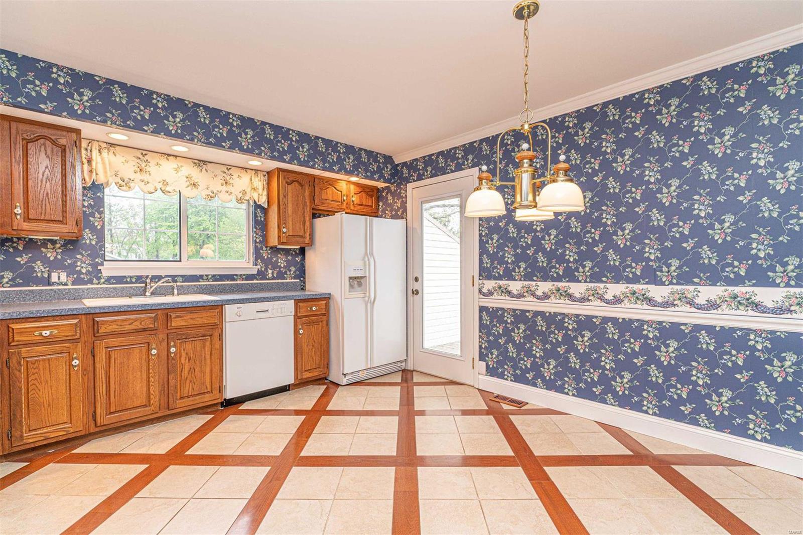 1822 Baxter Ridge Drive, Unit 5 Chesterfield, MO 63017 - Photo 12 of 25 Gallery Image 12