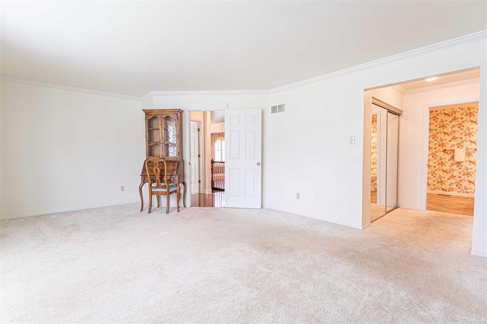 1822 Baxter Ridge Drive, Unit 5 Chesterfield, MO 63017 - Photo 14 of 25 Gallery Image 14
