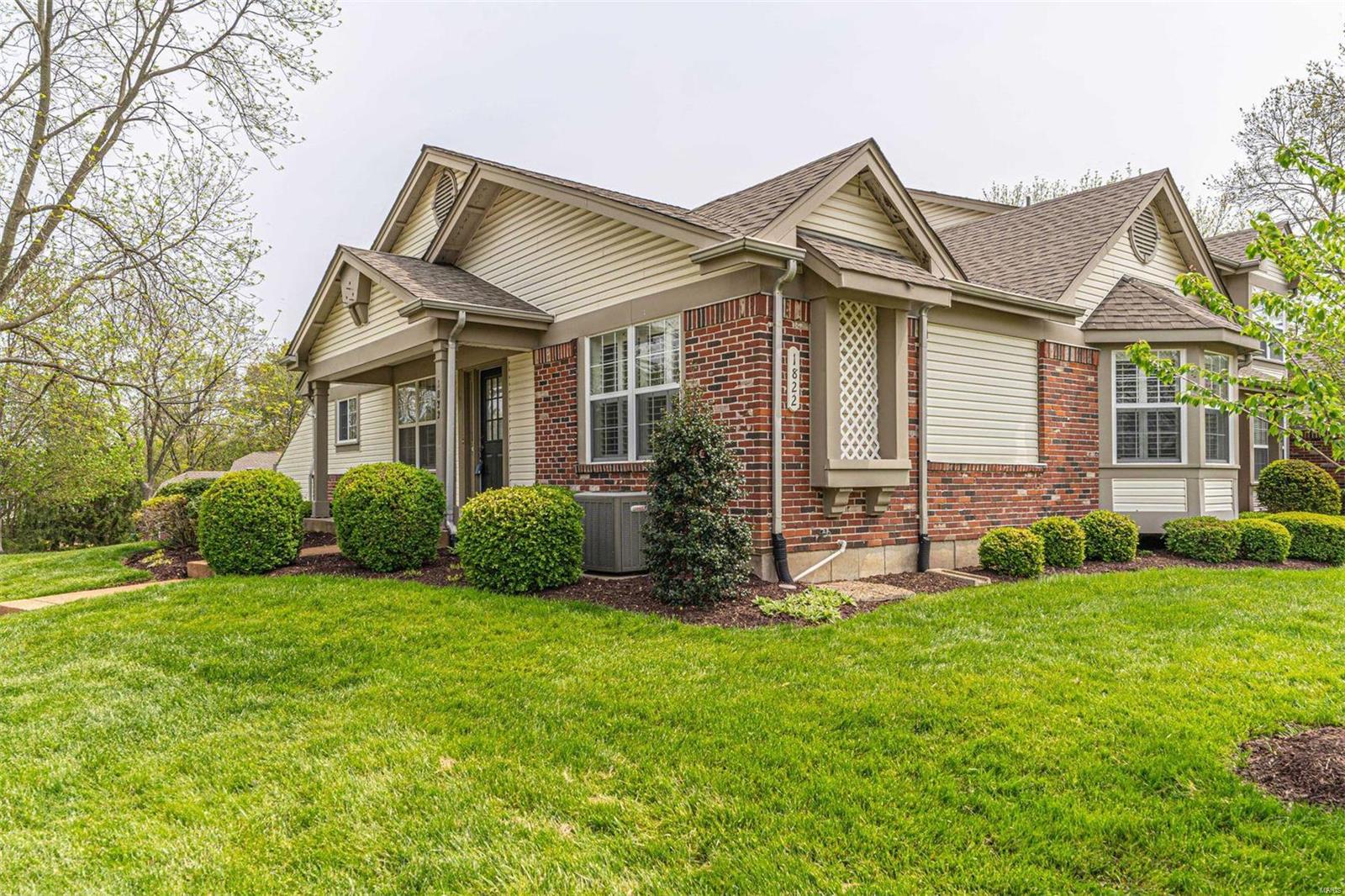 1822 Baxter Ridge Drive, Unit 5 Chesterfield, MO 63017 - Photo 3 of 25 Gallery Image 3