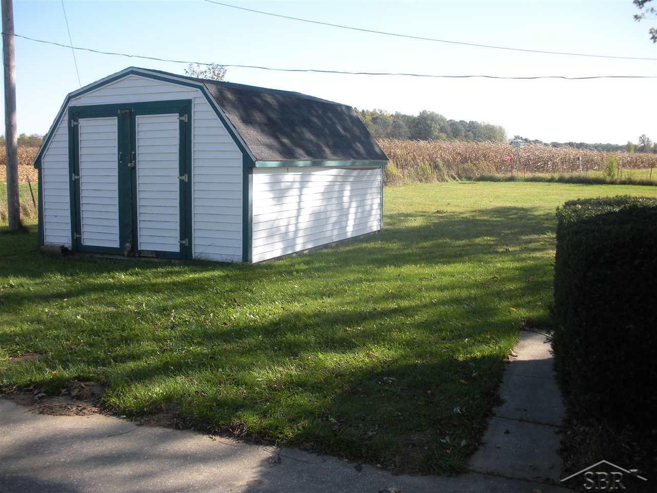 9104 Warnick Road Frankenmuth, MI 48734 - Photo 51 of 63 31333526-50.JPG