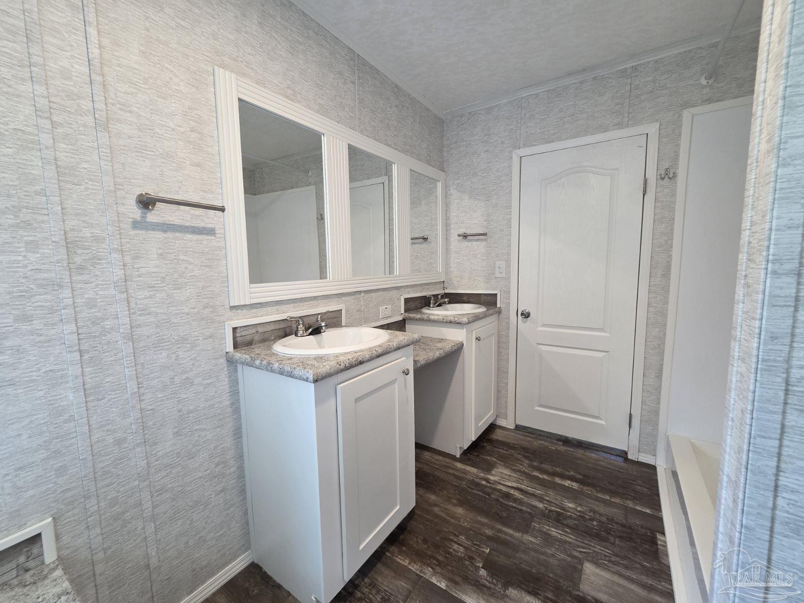 548 Pecan Lane Holt, FL 32564 - Photo 22 of 30