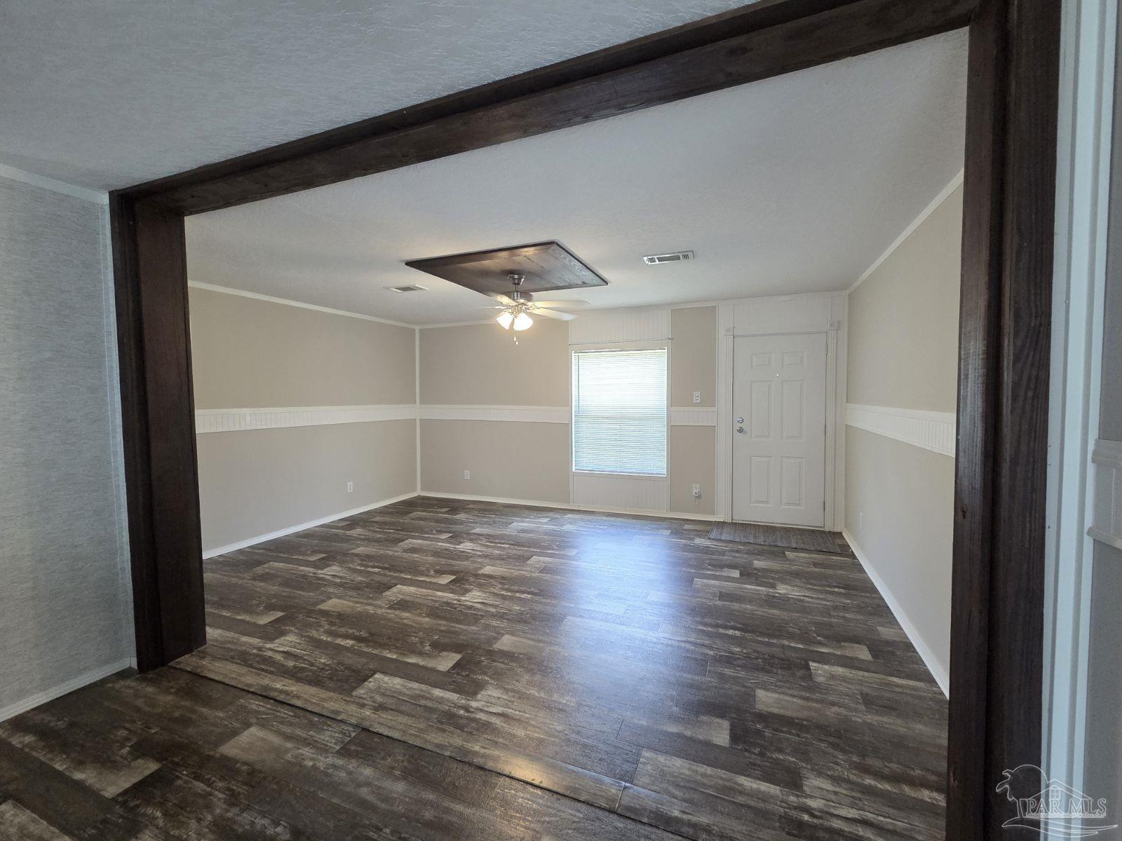 548 Pecan Lane Holt, FL 32564 - Photo 5 of 30