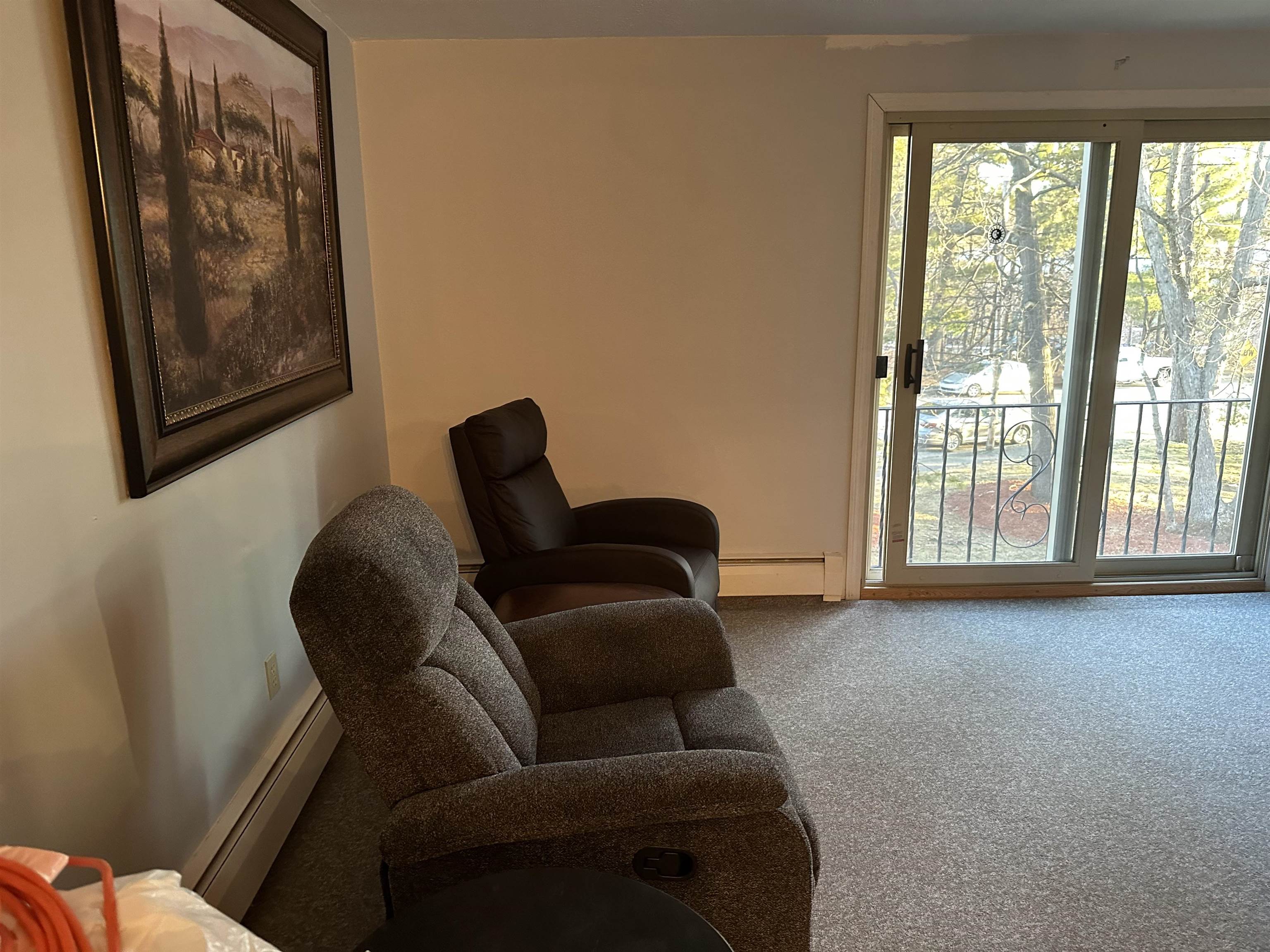 135 English Village Road, Unit 302 Manchester, NH 03102 - Photo 12 of 23