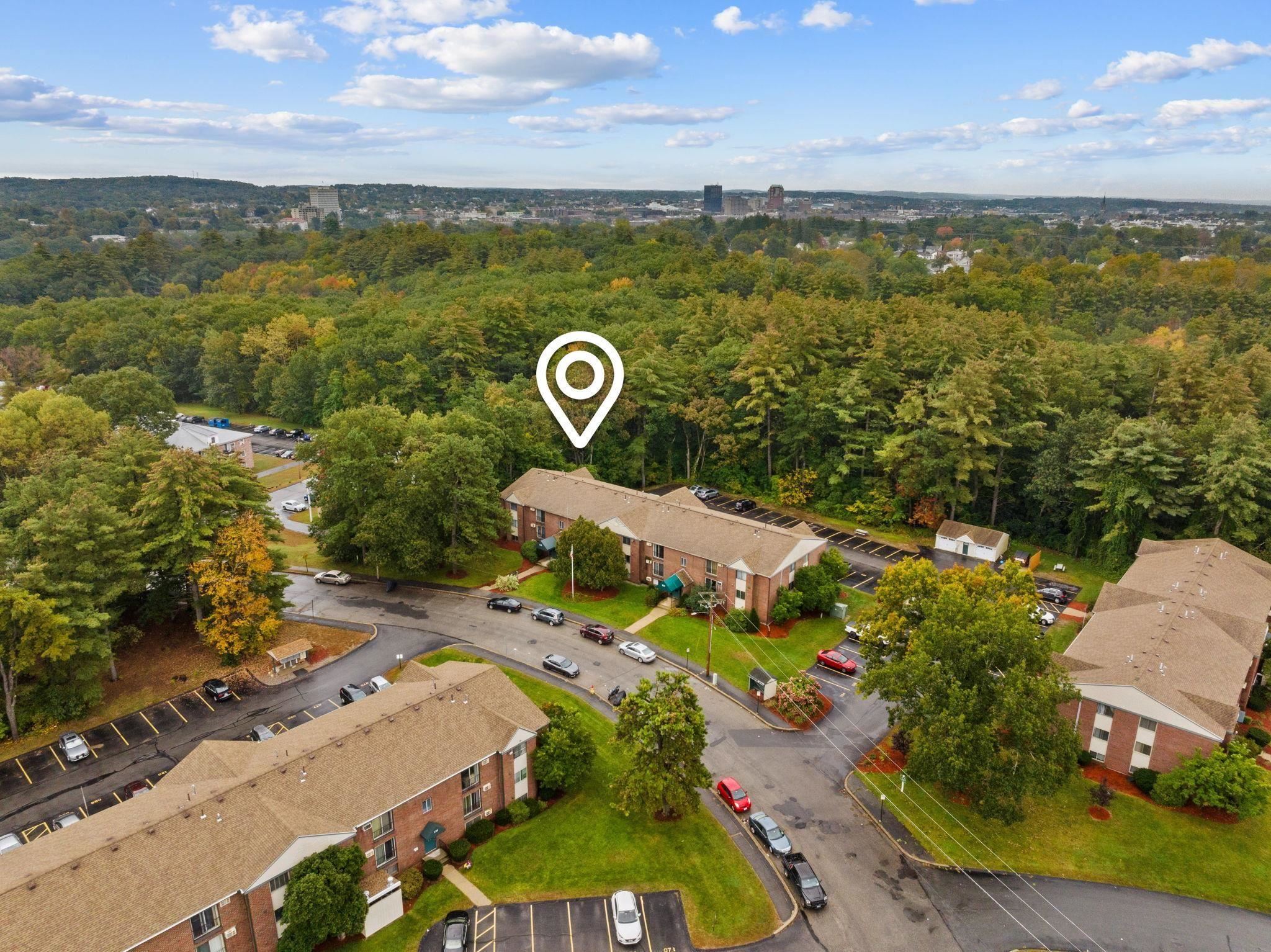 135 English Village Road, Unit 302 Manchester, NH 03102 - Photo 22 of 23
