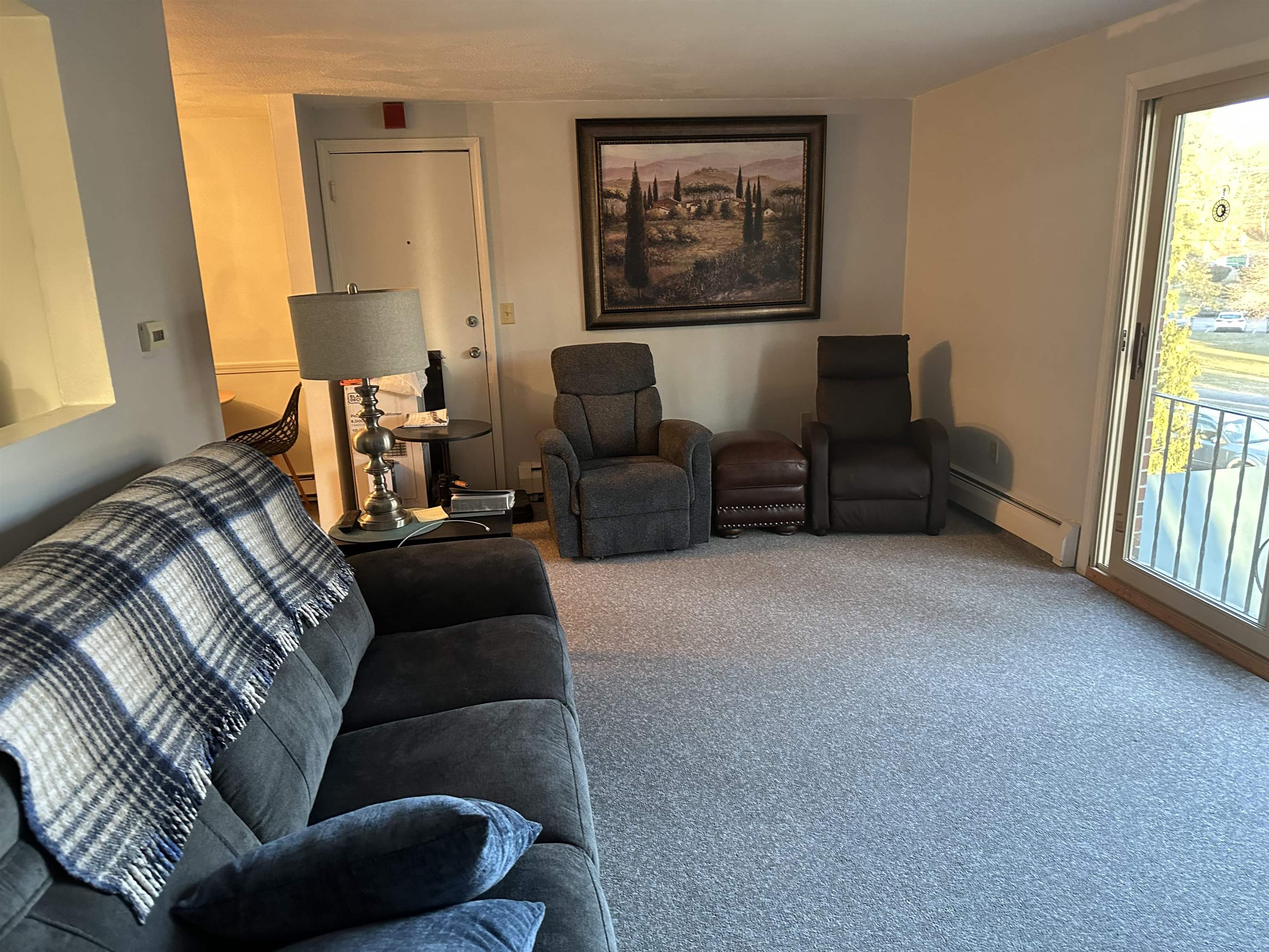 135 English Village Road, Unit 302 Manchester, NH 03102 - Photo 10 of 23