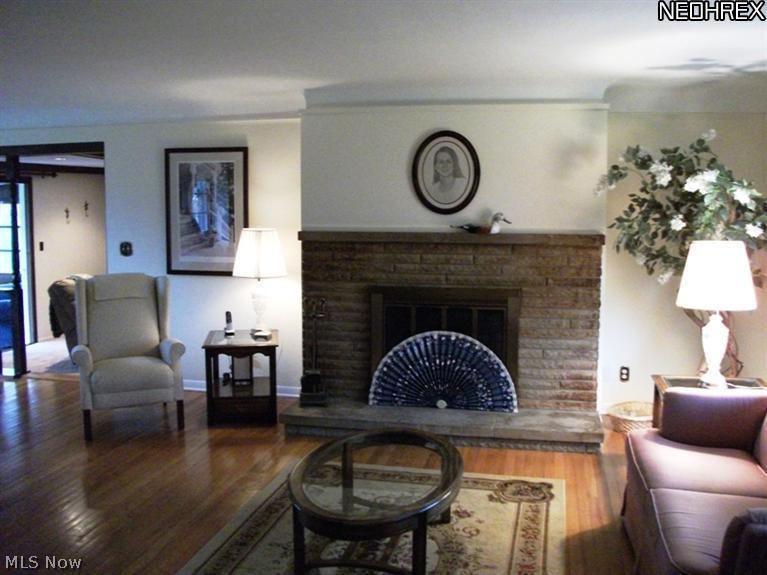 975 Ford Road Cleveland, OH 44143 - Photo 2 of 20