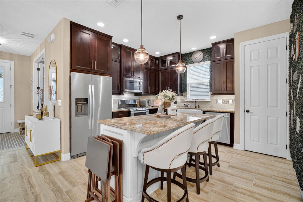 1105 Eagle Run Way Ocoee, FL 34761 - Photo 16 of 40