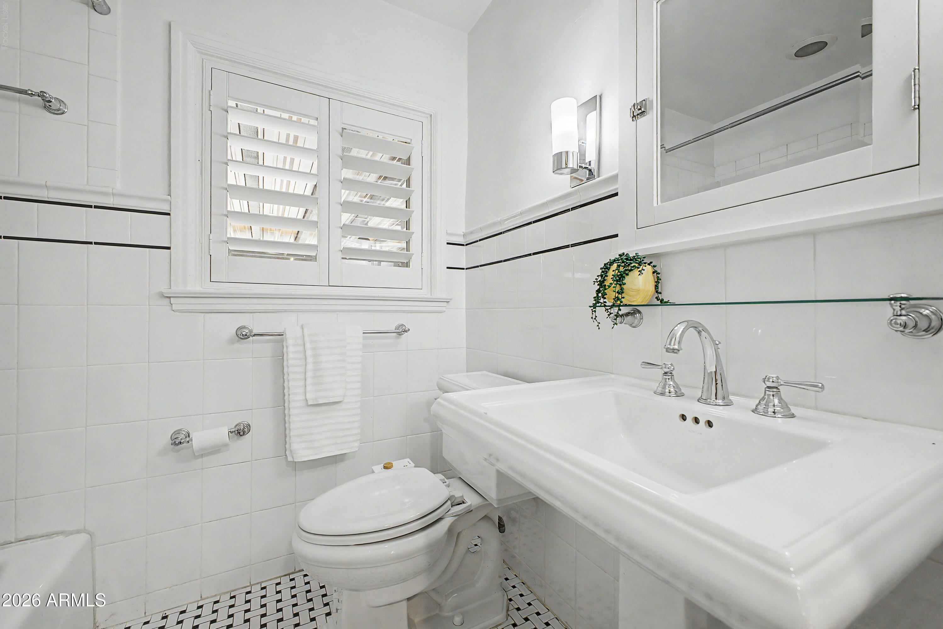 1528 East Coronado Road Phoenix, AZ 85006 - Photo 19 of 41 18 - Coronado