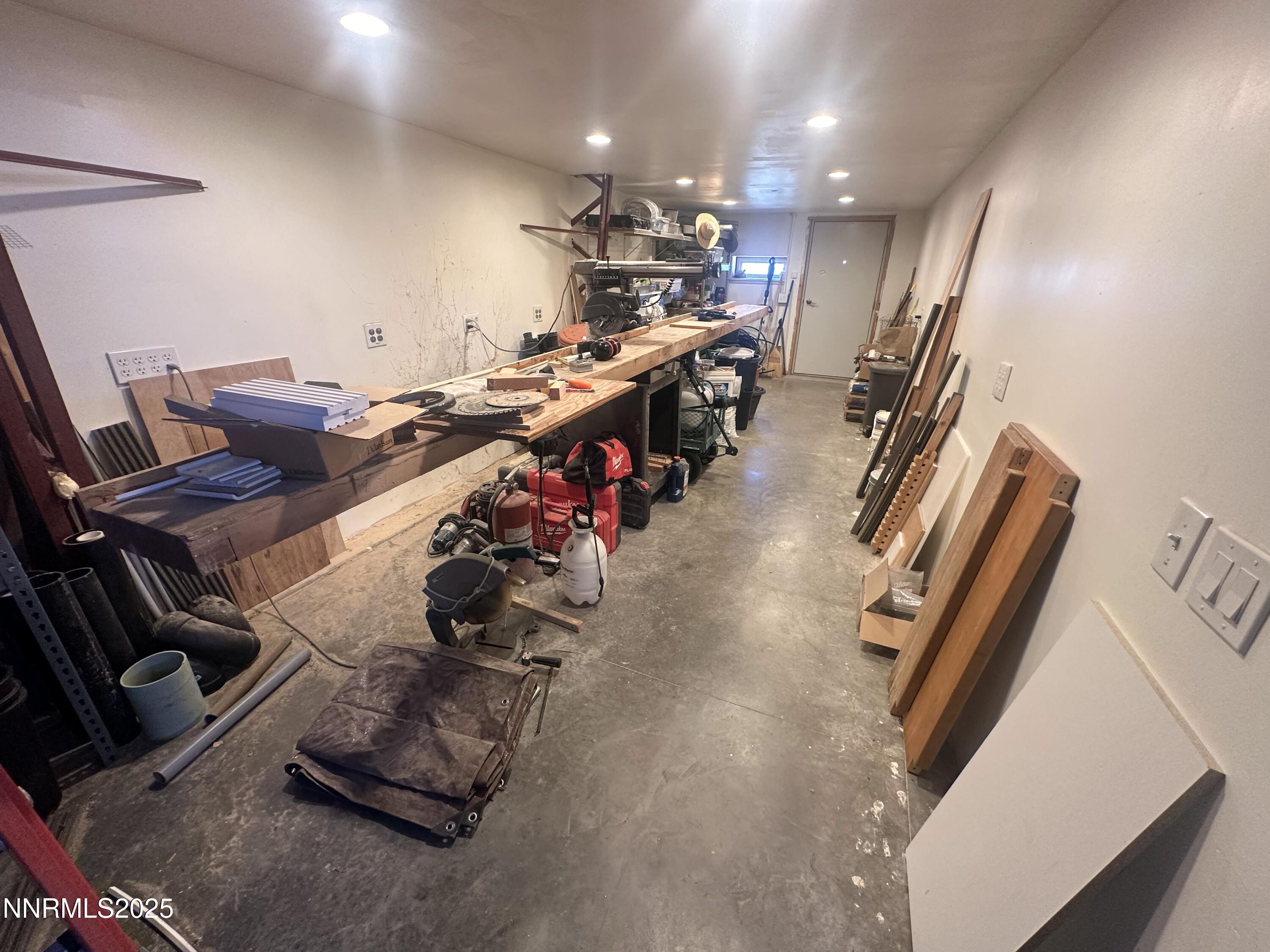 93205 State Route 34 Gerlach, NV 89412 - Photo 66 of 70 a view of a room with gym equipment