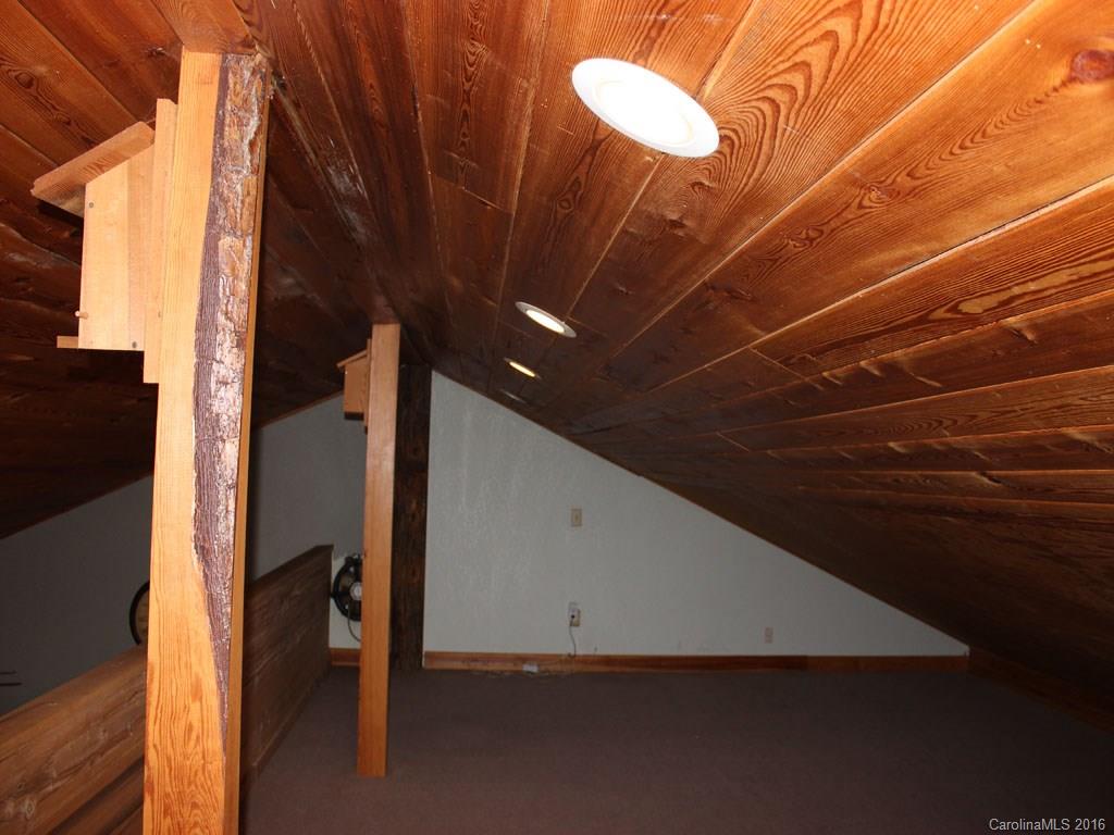201 Mahler Lane Tryon, NC 28782 - Photo 6 of 21 Gallery Image 6
