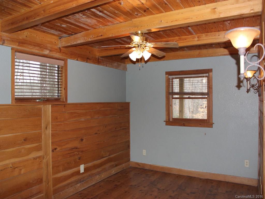 201 Mahler Lane Tryon, NC 28782 - Photo 7 of 21 Gallery Image 7