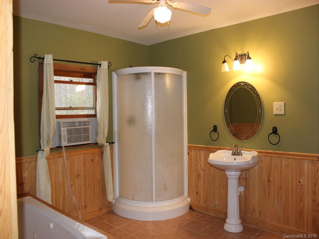 201 Mahler Lane Tryon, NC 28782 - Photo 8 of 21 Gallery Image 8
