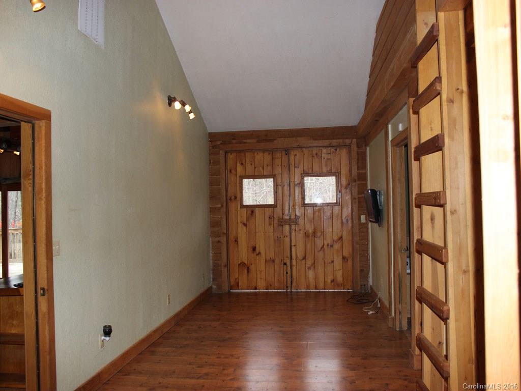 201 Mahler Lane Tryon, NC 28782 - Photo 10 of 21 Gallery Image 10
