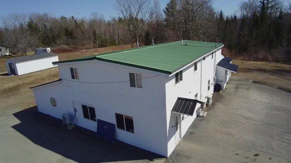 $529,000 | 442 West Broadway, Lincoln, ME 04457