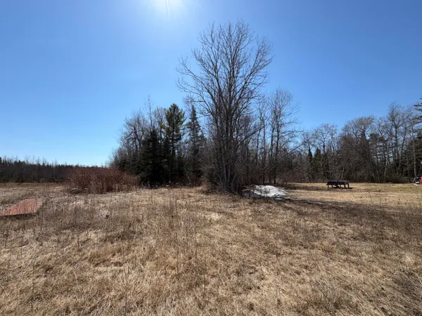 $529,000 | 442 West Broadway, Lincoln, ME 04457