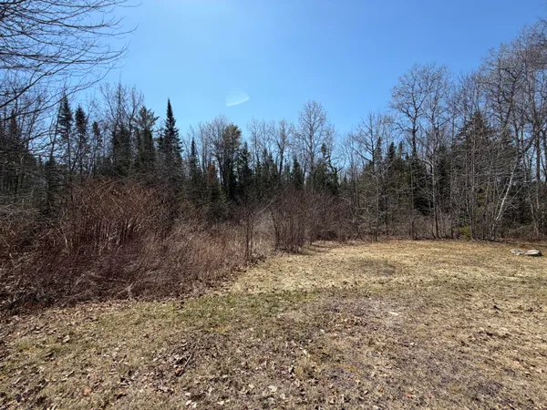 $529,000 | 442 West Broadway, Lincoln, ME 04457