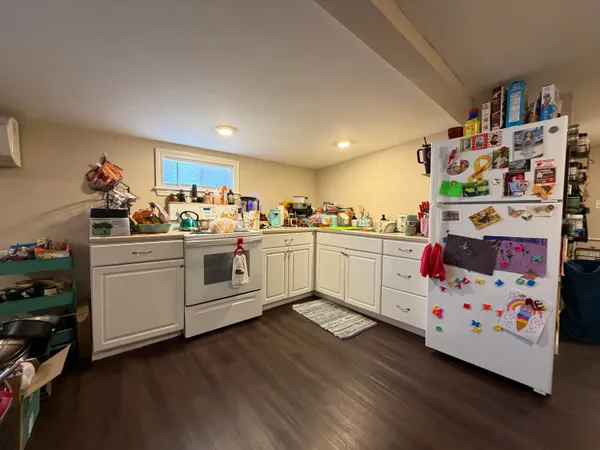 $529,000 | 442 West Broadway, Lincoln, ME 04457