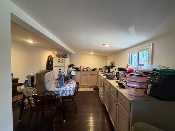 $529,000 | 442 West Broadway, Lincoln, ME 04457