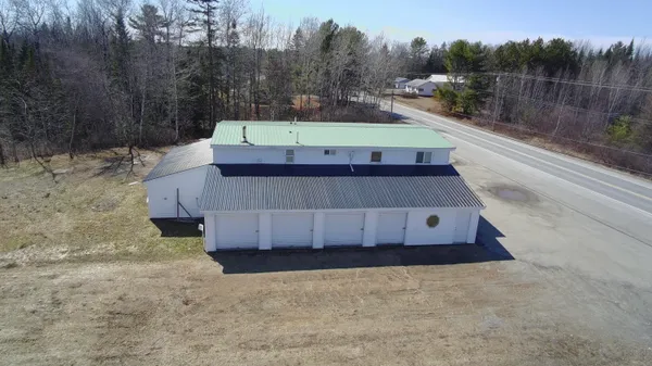 $529,000 | 442 West Broadway, Lincoln, ME 04457