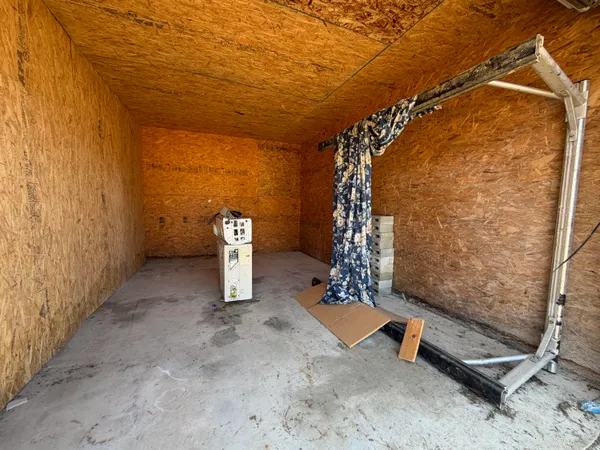 $529,000 | 442 West Broadway, Lincoln, ME 04457