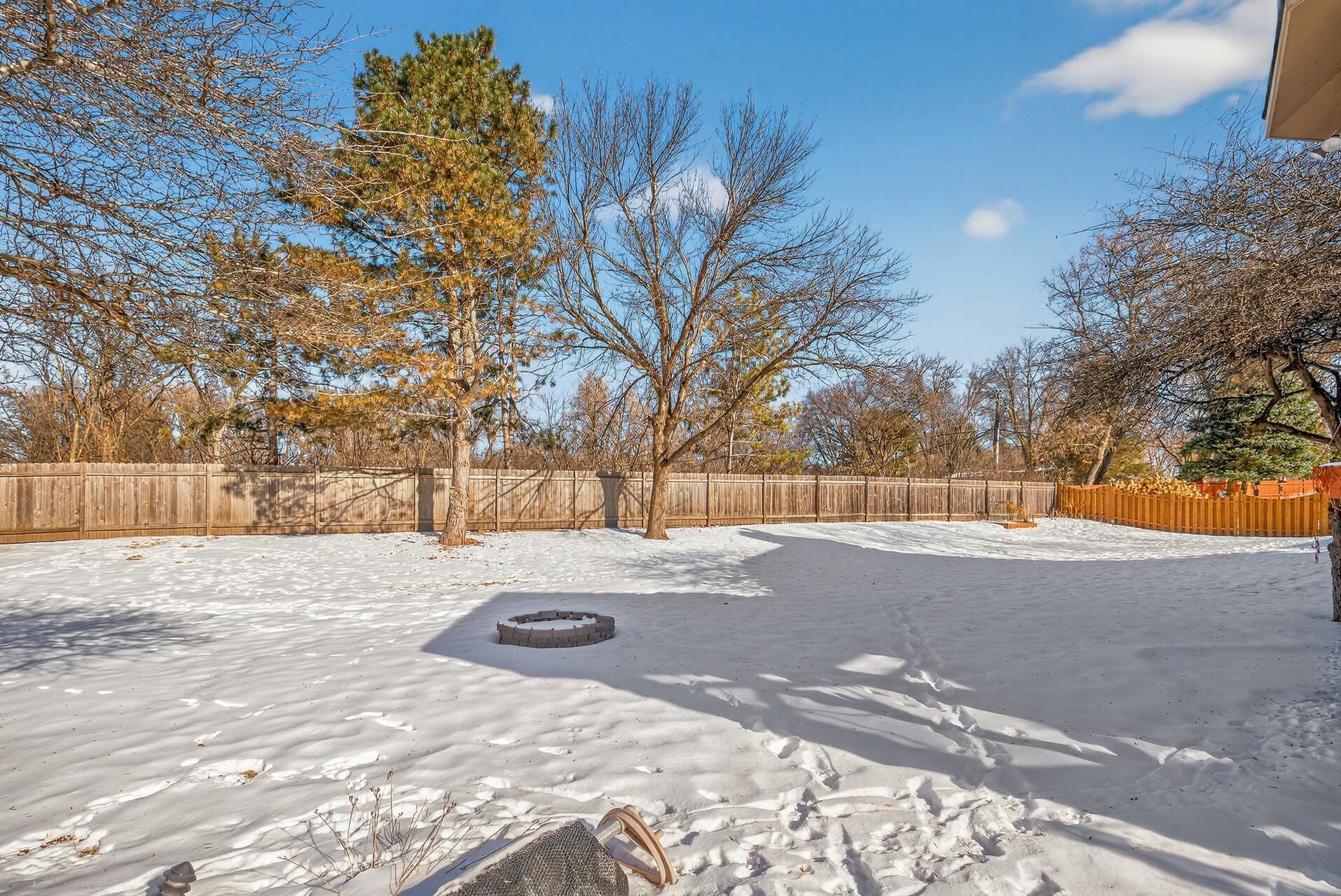 7001 Beacon Circle Eden Prairie, MN 55346 - Photo 12 of 16