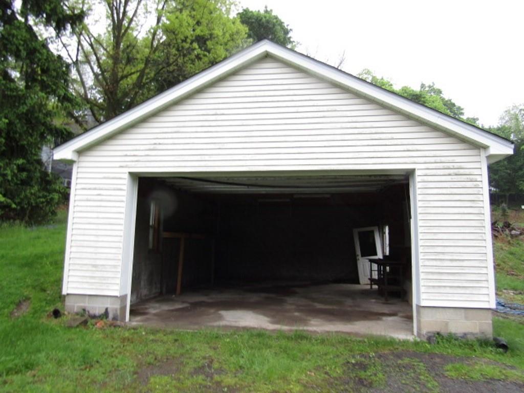 241 Weber Road Sewickley, PA 15143 - Photo 2 of 28