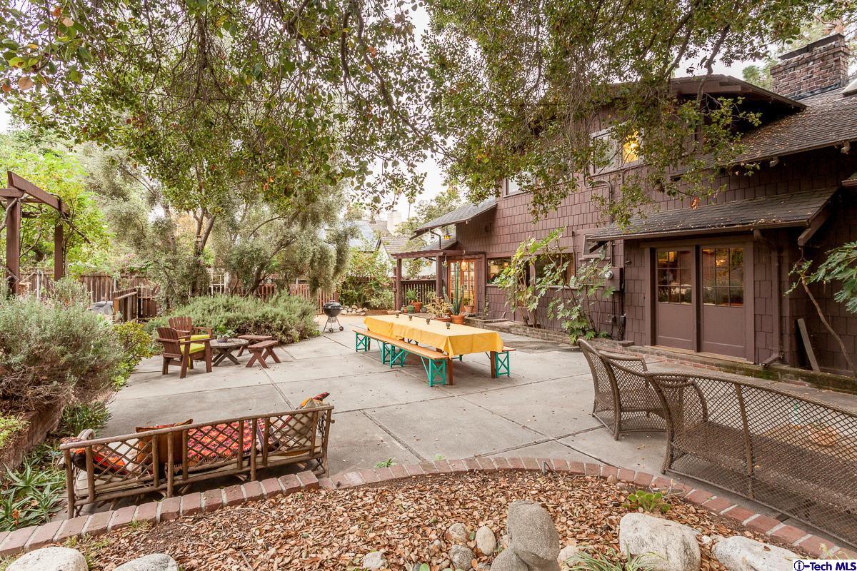 1255 Morada Place Altadena, CA 91001 - Photo 32 of 37 a view of a building with sitting area