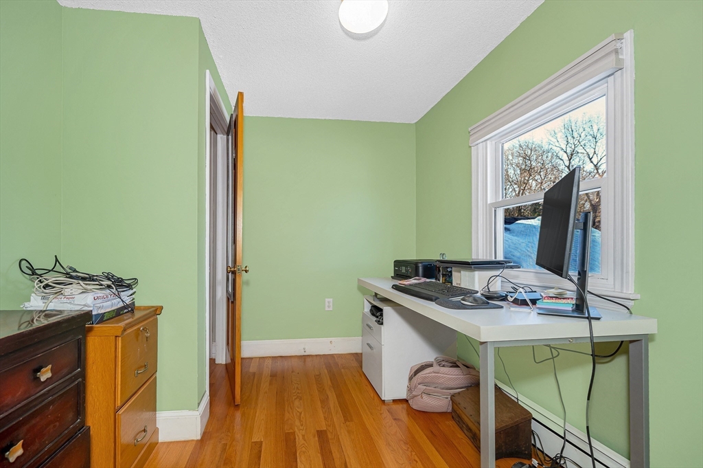 34 Stark Avenue Wakefield, MA 01880 - Photo 22 of 33