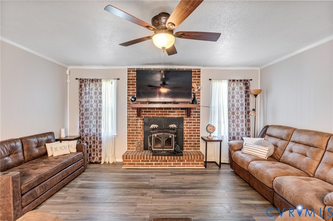 18622 Hawkins Church Road Dinwiddie, VA 23841 - Photo 6 of 39