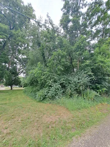 $12,000 | 2043 Fairfax Avenue, Beloit, WI 53511