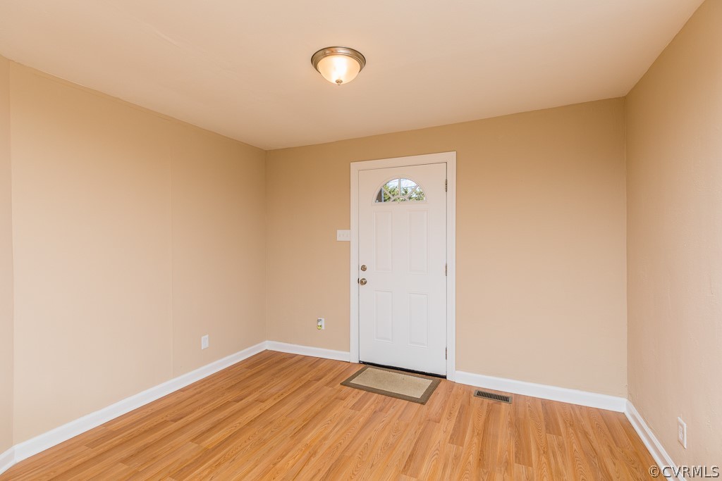 5974 Swanson Road Richmond, VA 23225 - Photo 5 of 45 Gallery Image 5