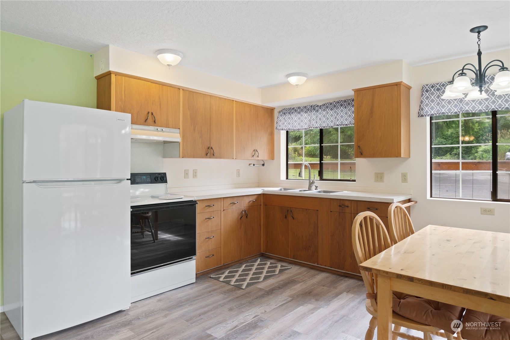 1873 Coal Creek Road Longview, WA 98632 - Photo 15 of 36 Gallery Image 15