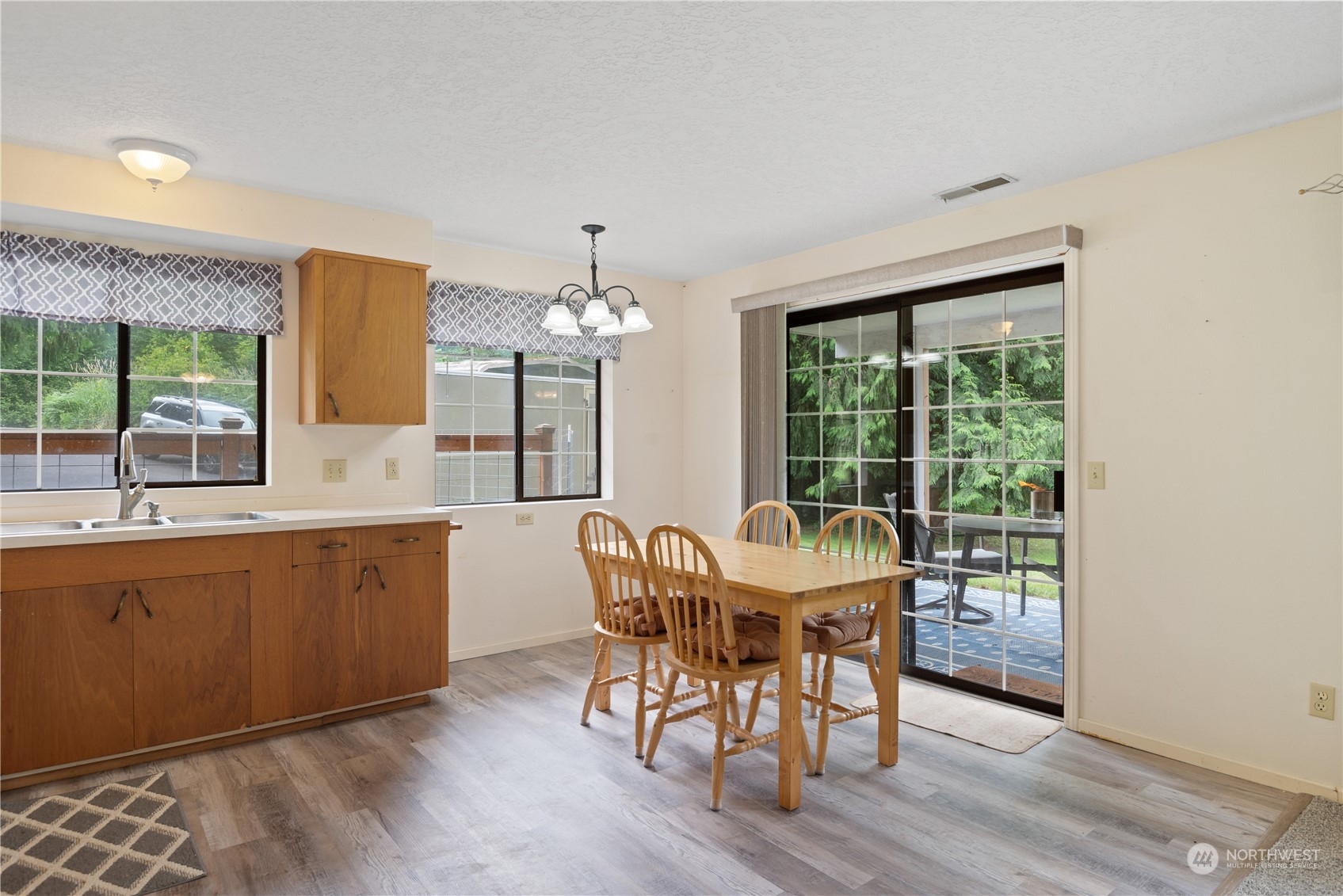 1873 Coal Creek Road Longview, WA 98632 - Photo 16 of 36 Gallery Image 16