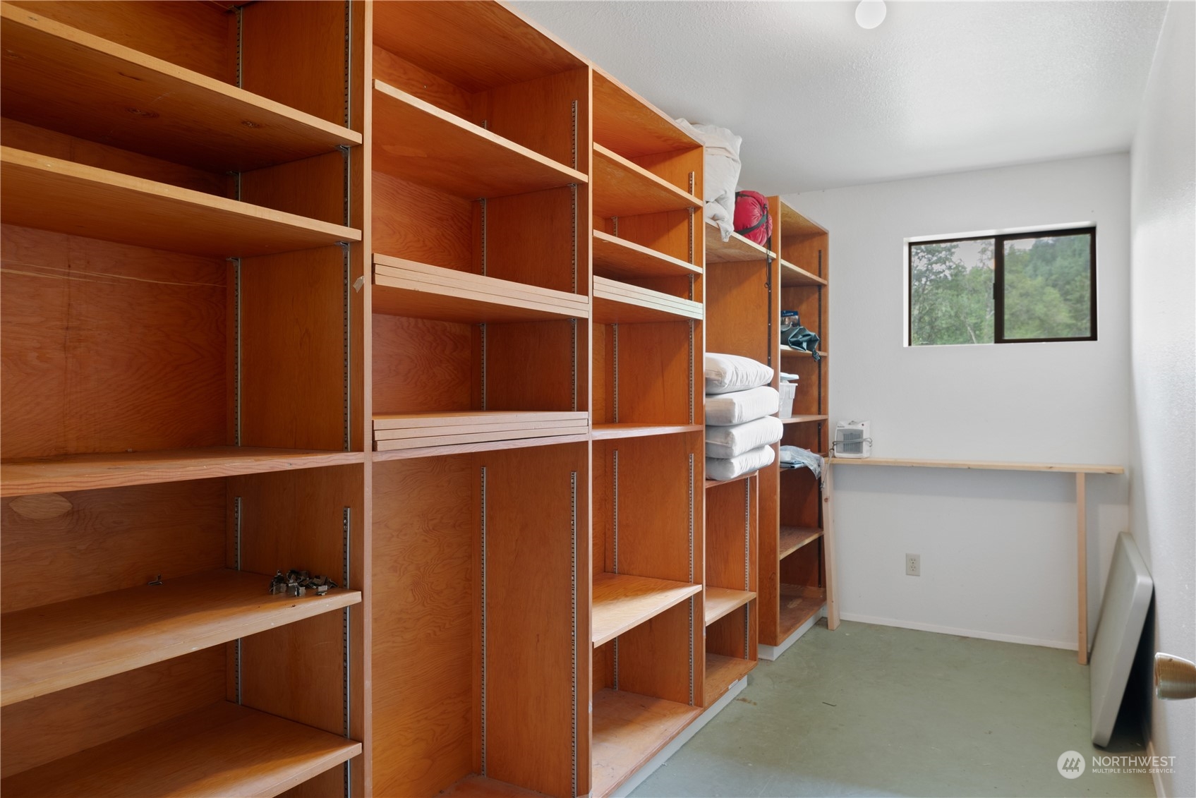 1873 Coal Creek Road Longview, WA 98632 - Photo 17 of 36 Gallery Image 17