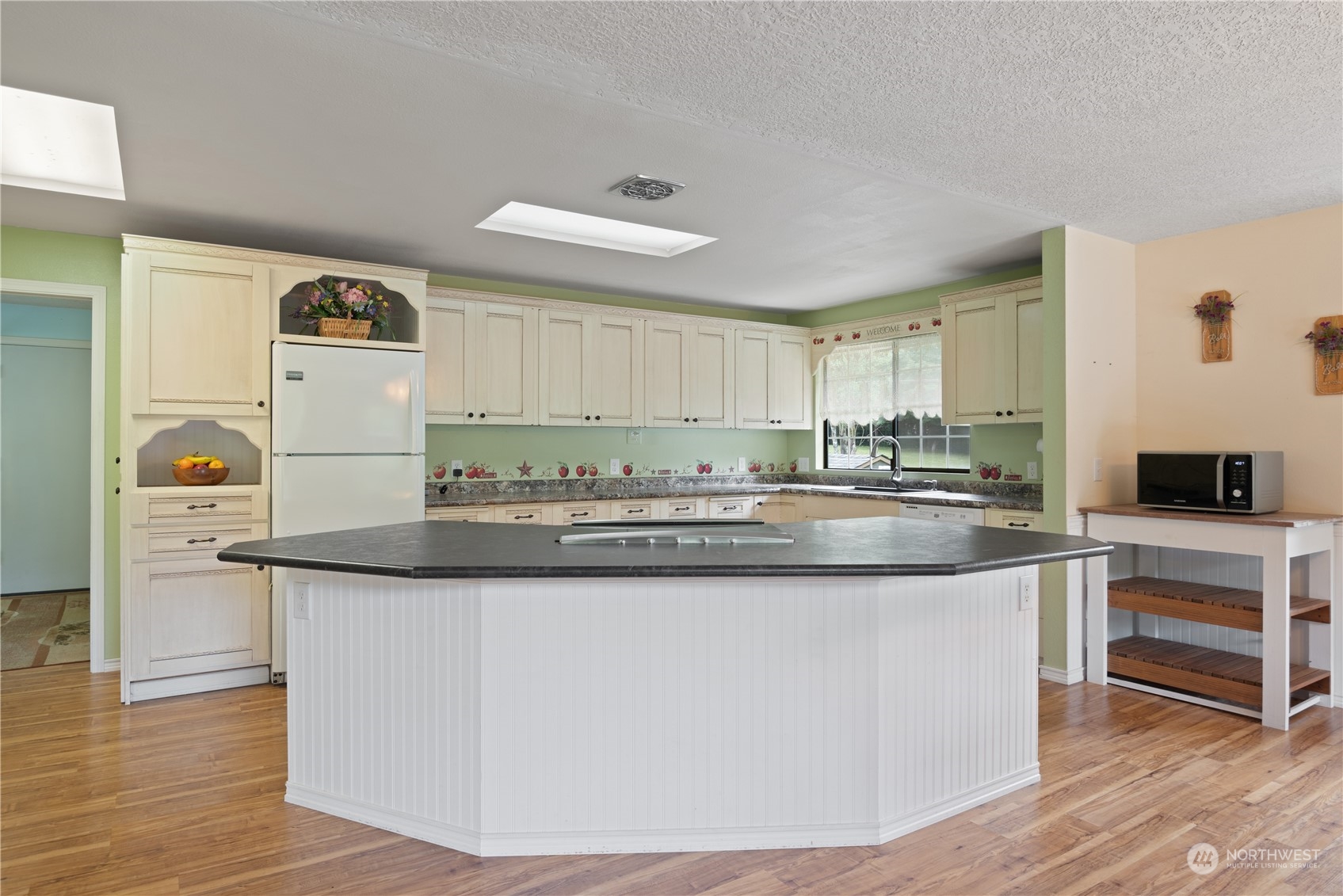 1873 Coal Creek Road Longview, WA 98632 - Photo 4 of 36 Gallery Image 4