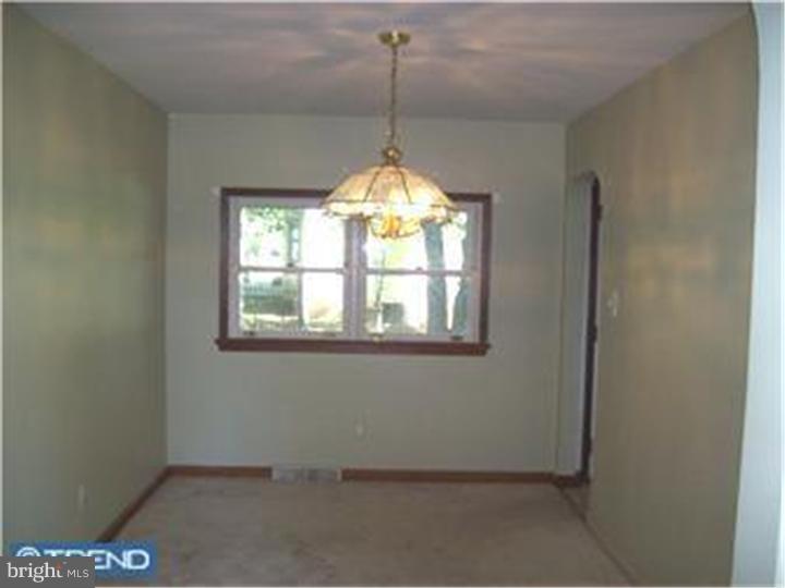 79 Woodland Road Huntingdon Valley, PA 19006 - Photo 3 of 7 Dining Room