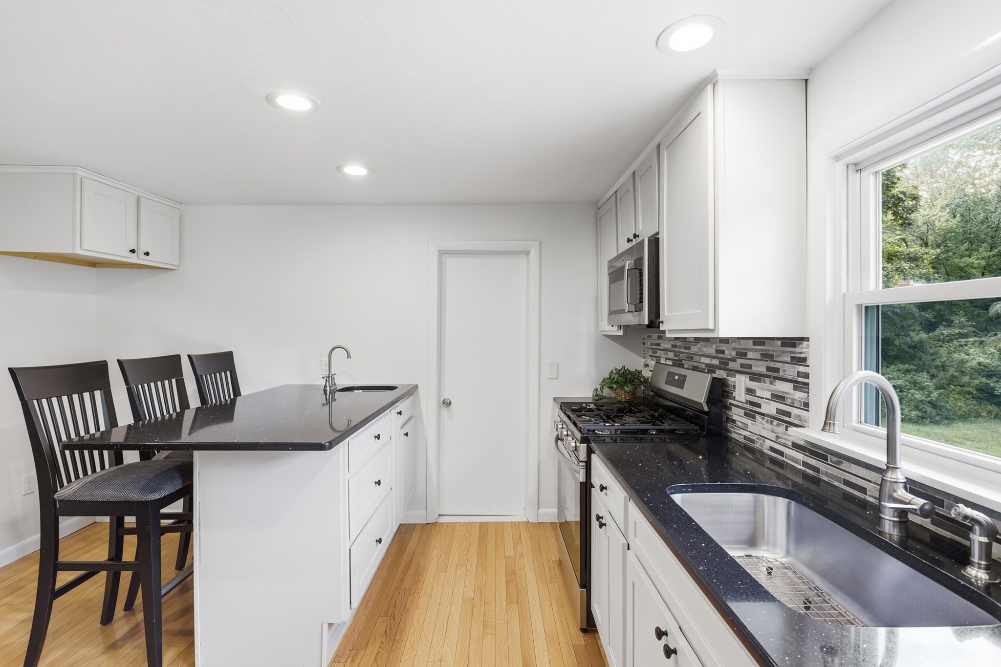 501 Newtown Road Littleton, MA 01460 - Photo 19 of 40 Gallery Image 19