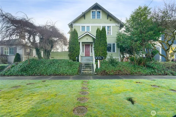 $425,000 | 107 West 4th Street, Aberdeen, WA 98520