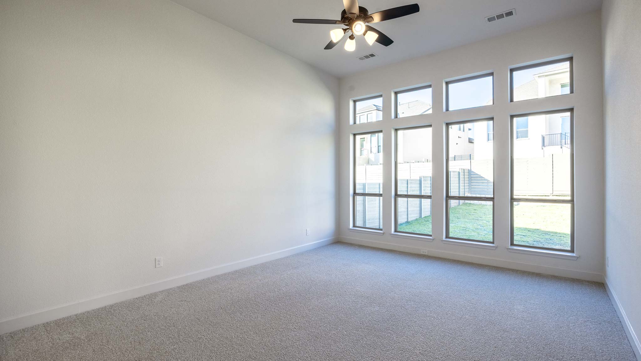 1524 Rodeo Ridge Drive Georgetown, TX 78628 - Photo 14 of 39