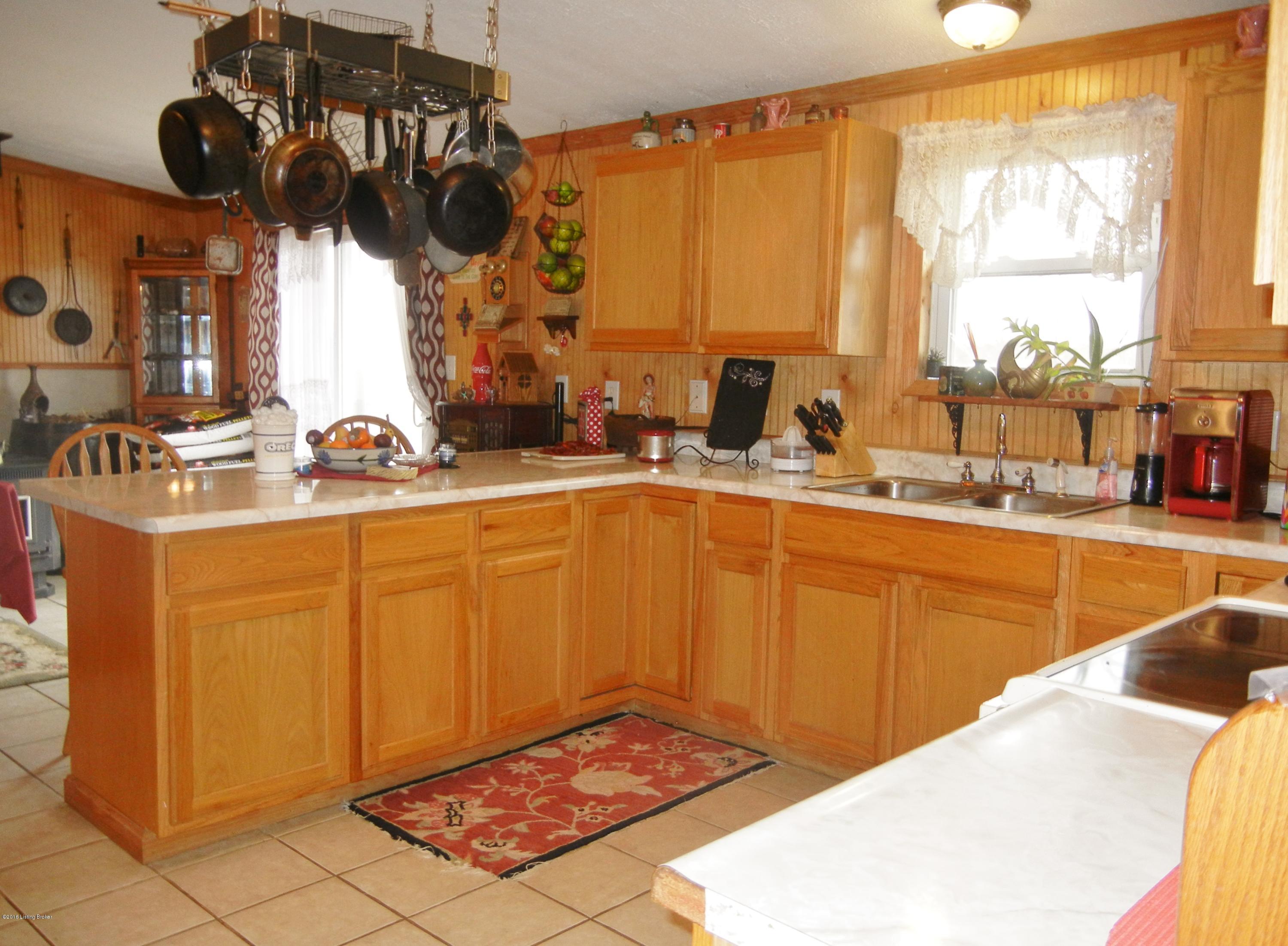 9884 Maddox Ridge Road Turners Station, KY 40075 - Photo 6 of 44 2016-12-07 14.14.30
