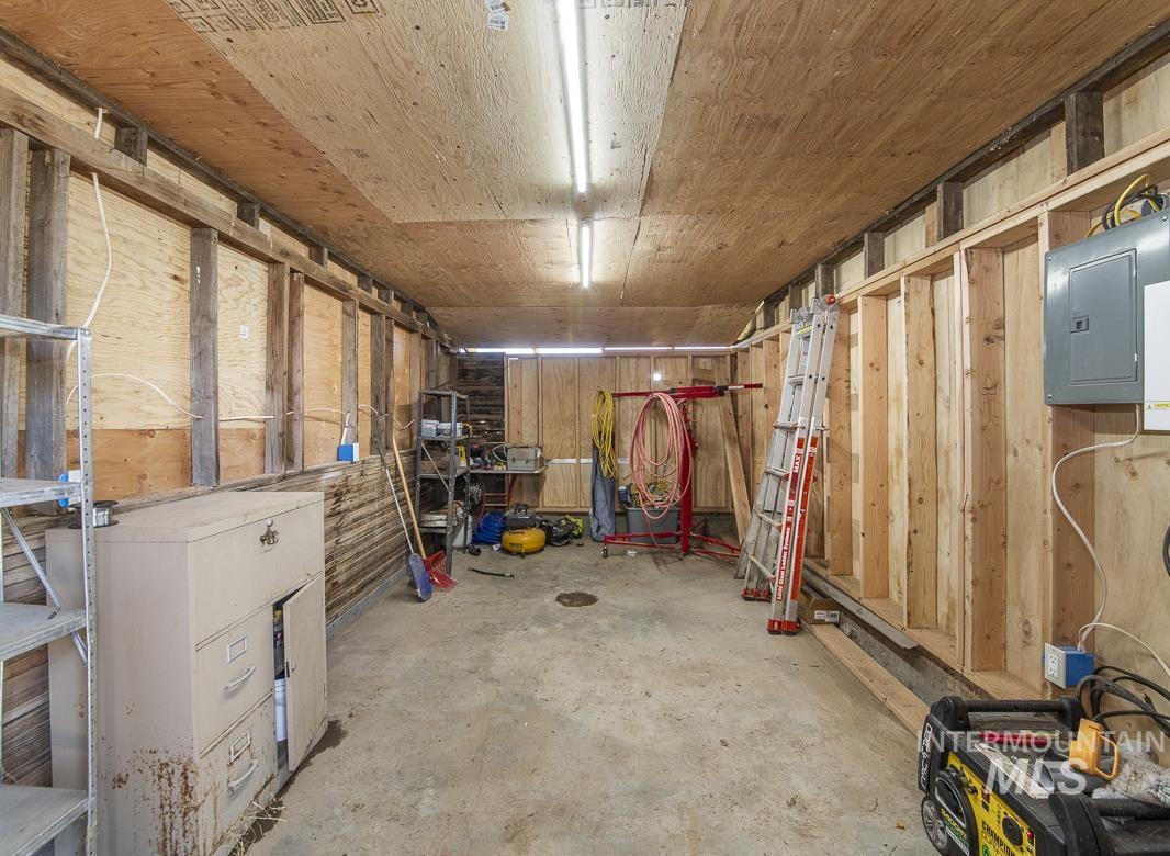 1355 Anderson Corner Road Parma, ID 83660 - Photo 45 of 50 Ofice in Barn