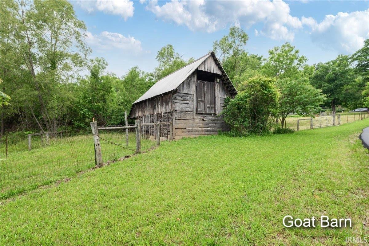 9510 South Snow Road Bloomington, IN 47403 - Photo 17 of 22