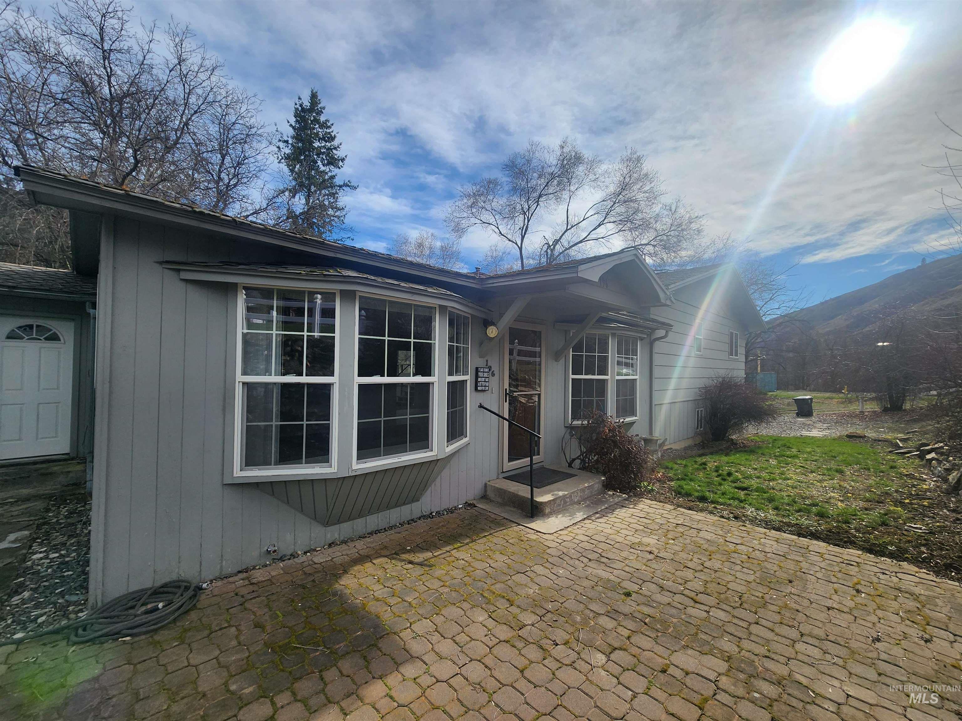 196 Main Street Juliaetta, ID 83535 - Photo 21 of 27 View of front of house with a patio