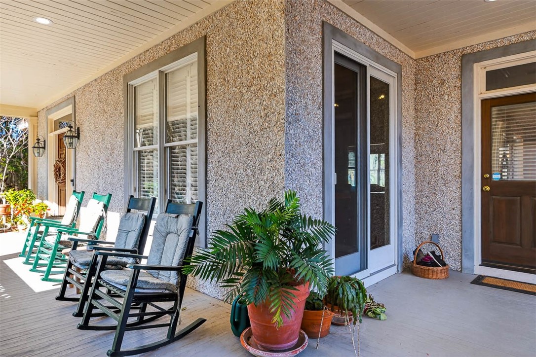 17 Boundary Lane St. Simons Island, GA 31522 - Photo 3 of 62 Front porch