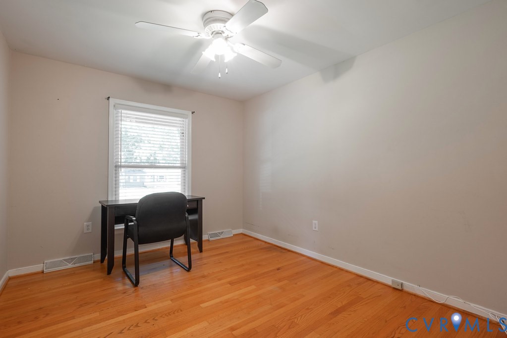 1011 Adkins Road North Chesterfield, VA 23236 - Photo 35 of 48 Bed #3 view from hallway