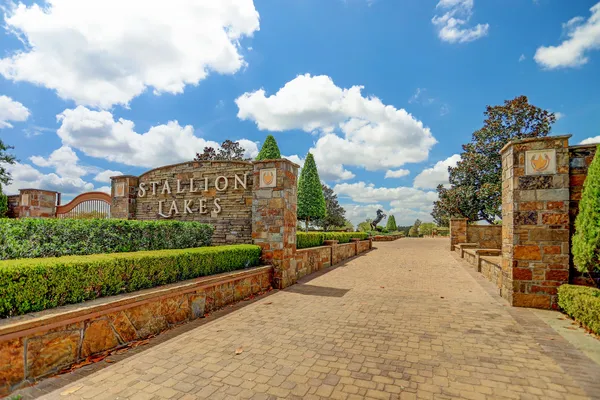 $3,400,000 | 2020 Stallion Lakes Avenue, Waller, TX 77484