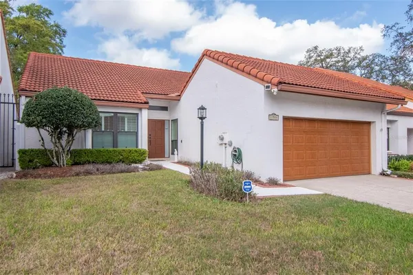 $400,000 | 11504 Cerca Del Rio Place, Temple Terrace, FL 33617