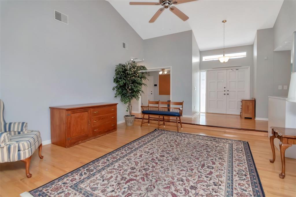 11504 Cerca Del Rio Place Temple Terrace, FL 33617 - Photo 5 of 39