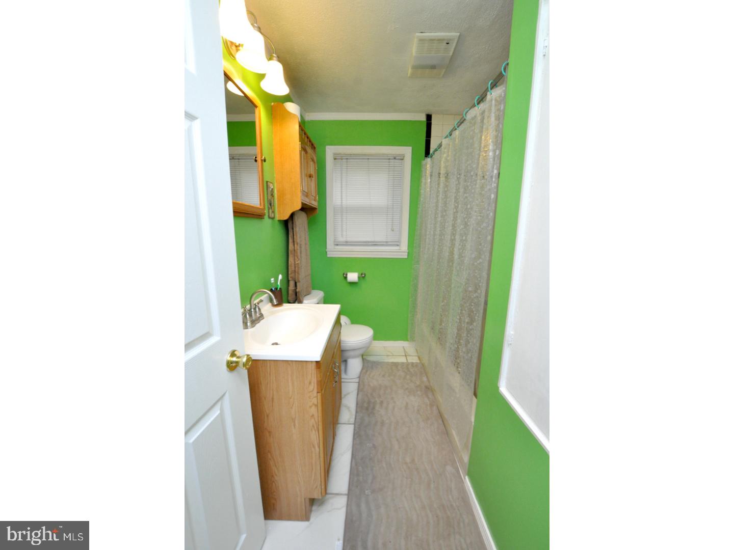512 Klockner Road Hamilton, NJ 08619 - Photo 16 of 25 Bathroom